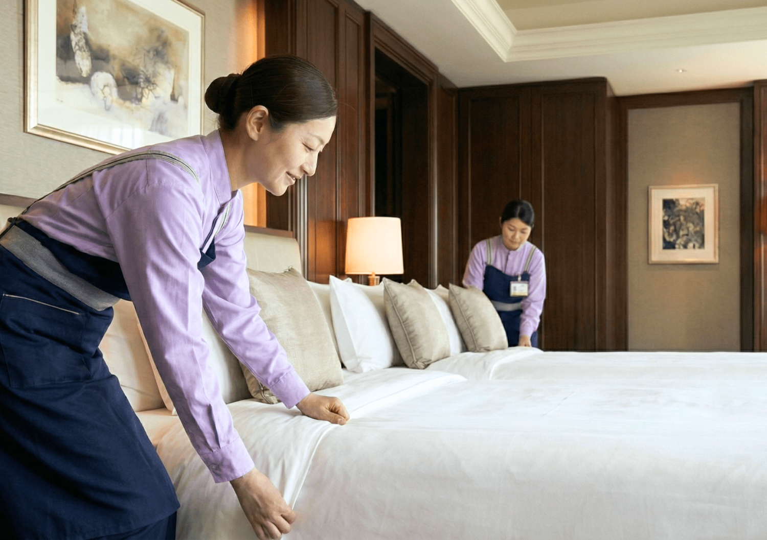 ベッドメイキング